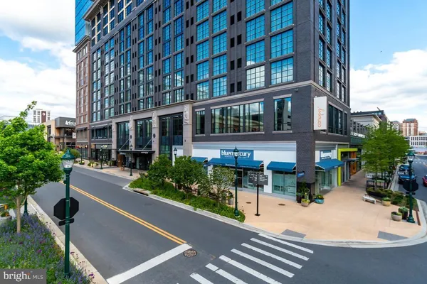 $2,800 | 930 Rose Avenue, Unit 1902, Rockville, MD 20852