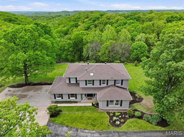 $575,000 | 1616 Old State Road, Wildwood, MO 63038