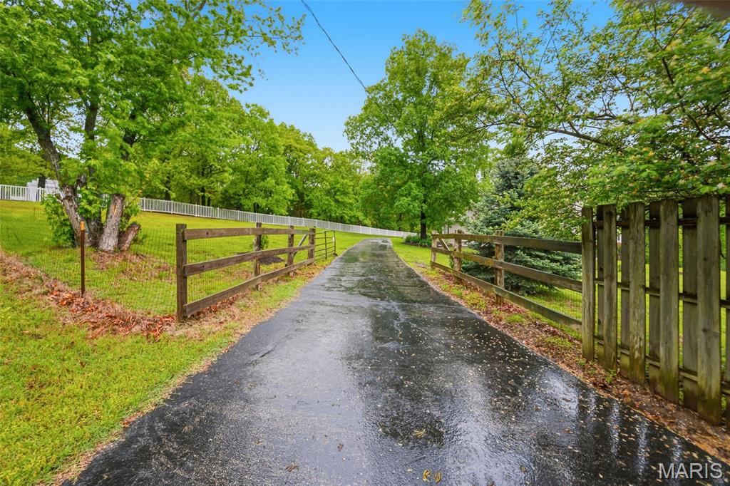 1616 Old State Road Wildwood, MO 63038 - Photo 5 of 55