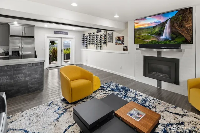 $1,150,000 | 8807 Shadow Wood Drive, Everett, WA 98208