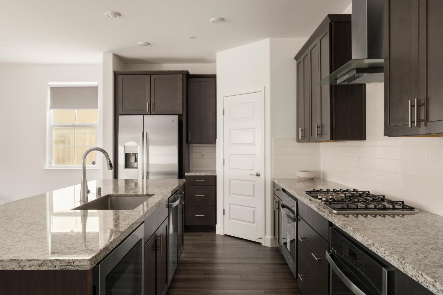 998 Fullerton Ranch Road Lincoln, CA 95648 - Photo 9 of 44 Kitchen Area