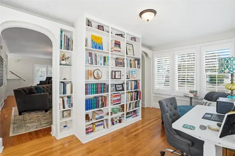 $1,100,000 | 126 22nd Avenue Northeast, St. Petersburg, FL 33704