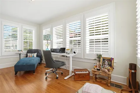 $1,100,000 | 126 22nd Avenue Northeast, St. Petersburg, FL 33704