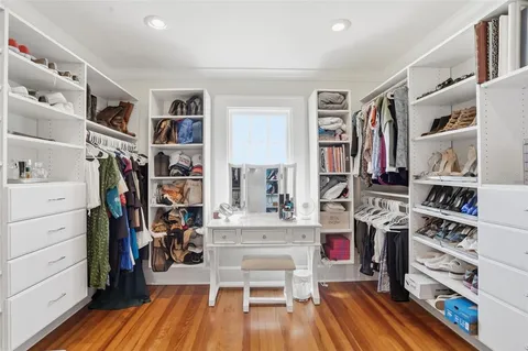 $1,100,000 | 126 22nd Avenue Northeast, St. Petersburg, FL 33704