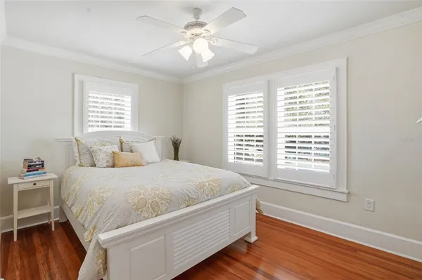 $1,049,000 | 126 22nd Avenue Northeast, St. Petersburg, FL 33704