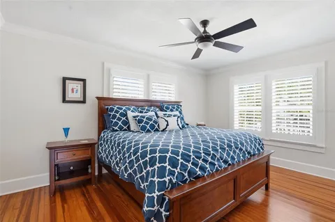 $1,100,000 | 126 22nd Avenue Northeast, St. Petersburg, FL 33704