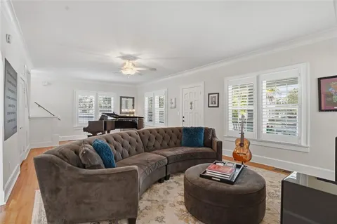 $1,100,000 | 126 22nd Avenue Northeast, St. Petersburg, FL 33704