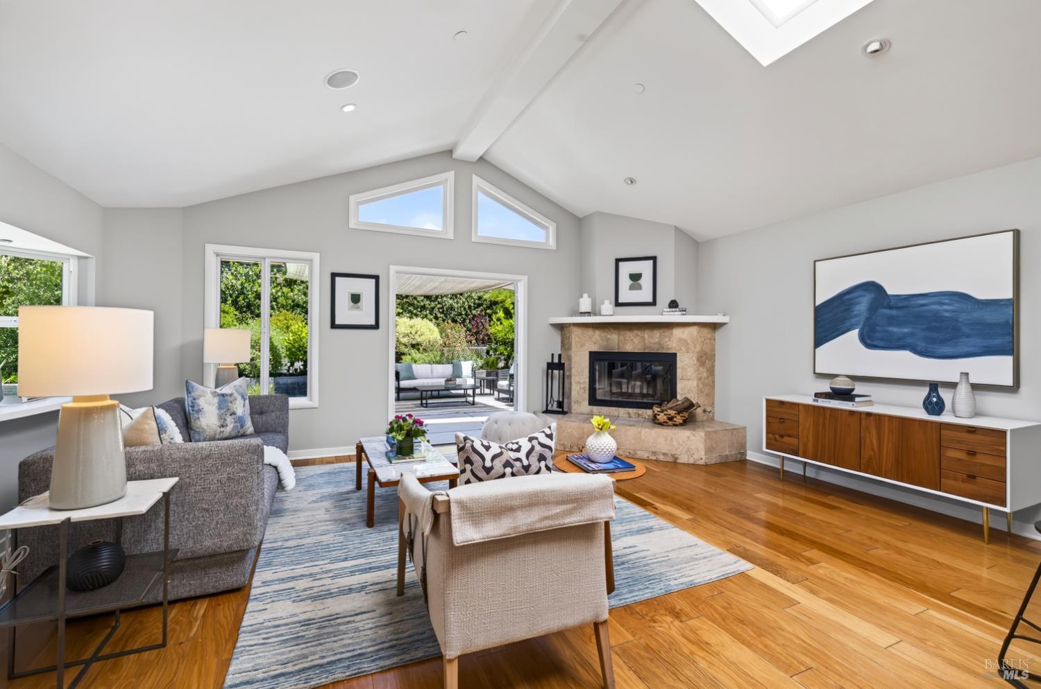 21 Apollo Road Tiburon, CA 94920 - Photo 12 of 31 Gallery Image 12