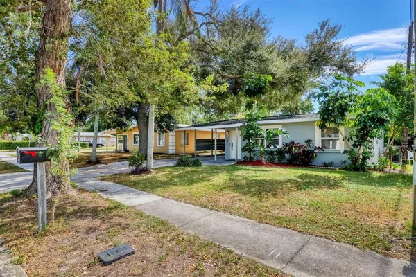 $229,900 | 1622 29th Street, Sarasota, FL 34234