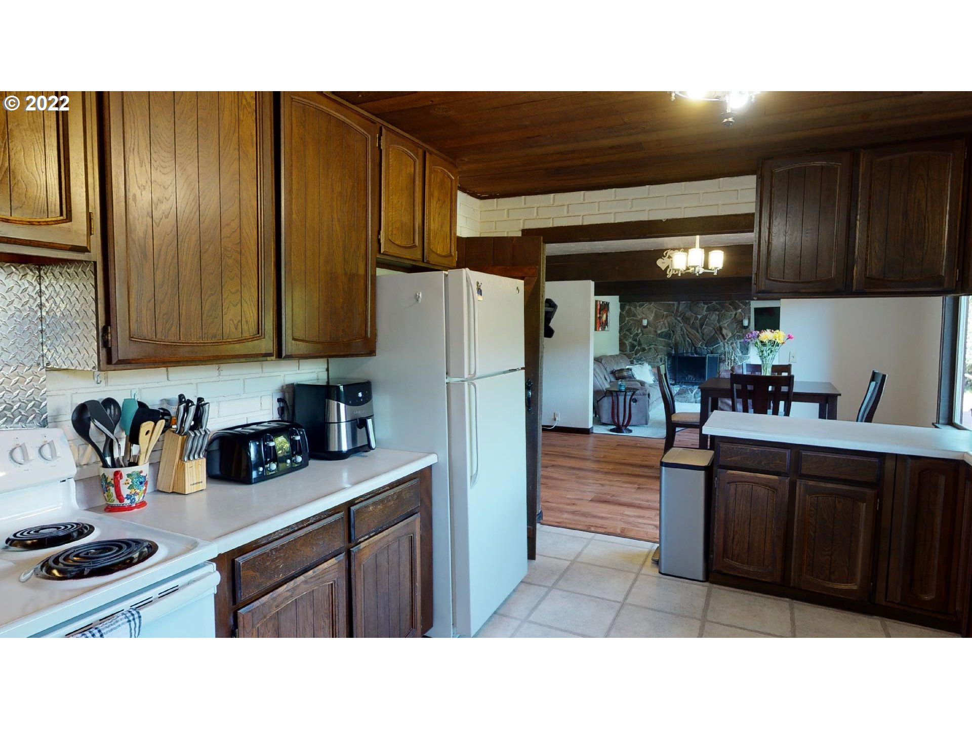 28656 Brooks Road Gold Beach, OR 97444 - Photo 7 of 28 Kitchen