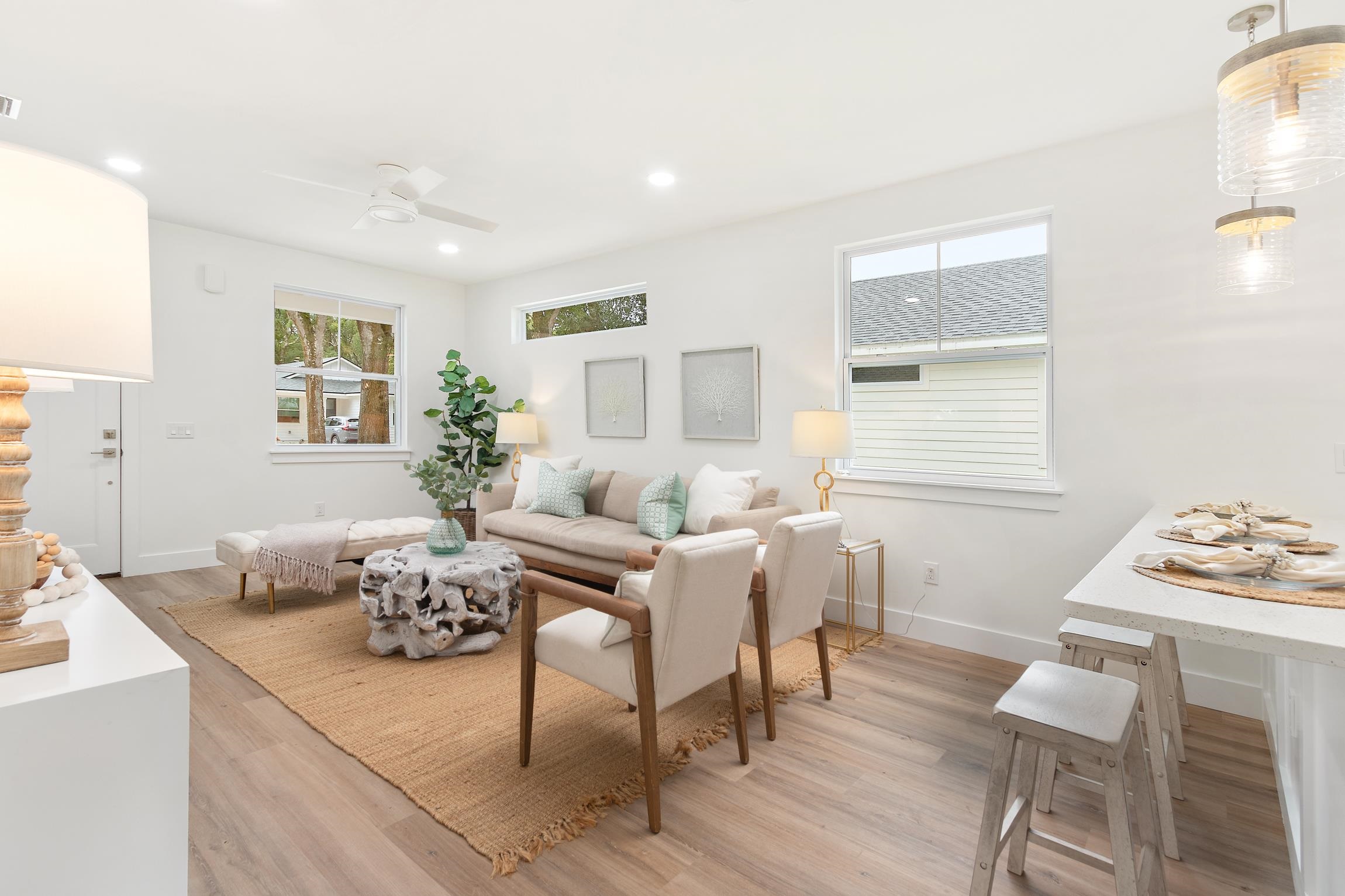 24 River Road St. Augustine, FL 32084 - Photo 8 of 26 a living room with furniture and a table