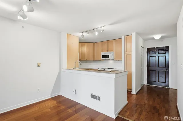 $948,888 | 1483 Sutter Street, Unit 405, San Francisco, CA 94109