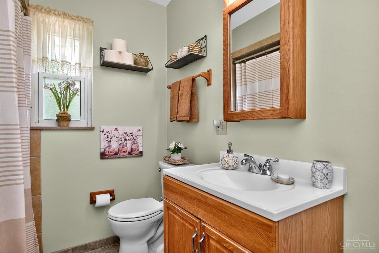 3899 Banks Road Cincinnati, OH 45245 - Photo 23 of 52 Gallery Image 23