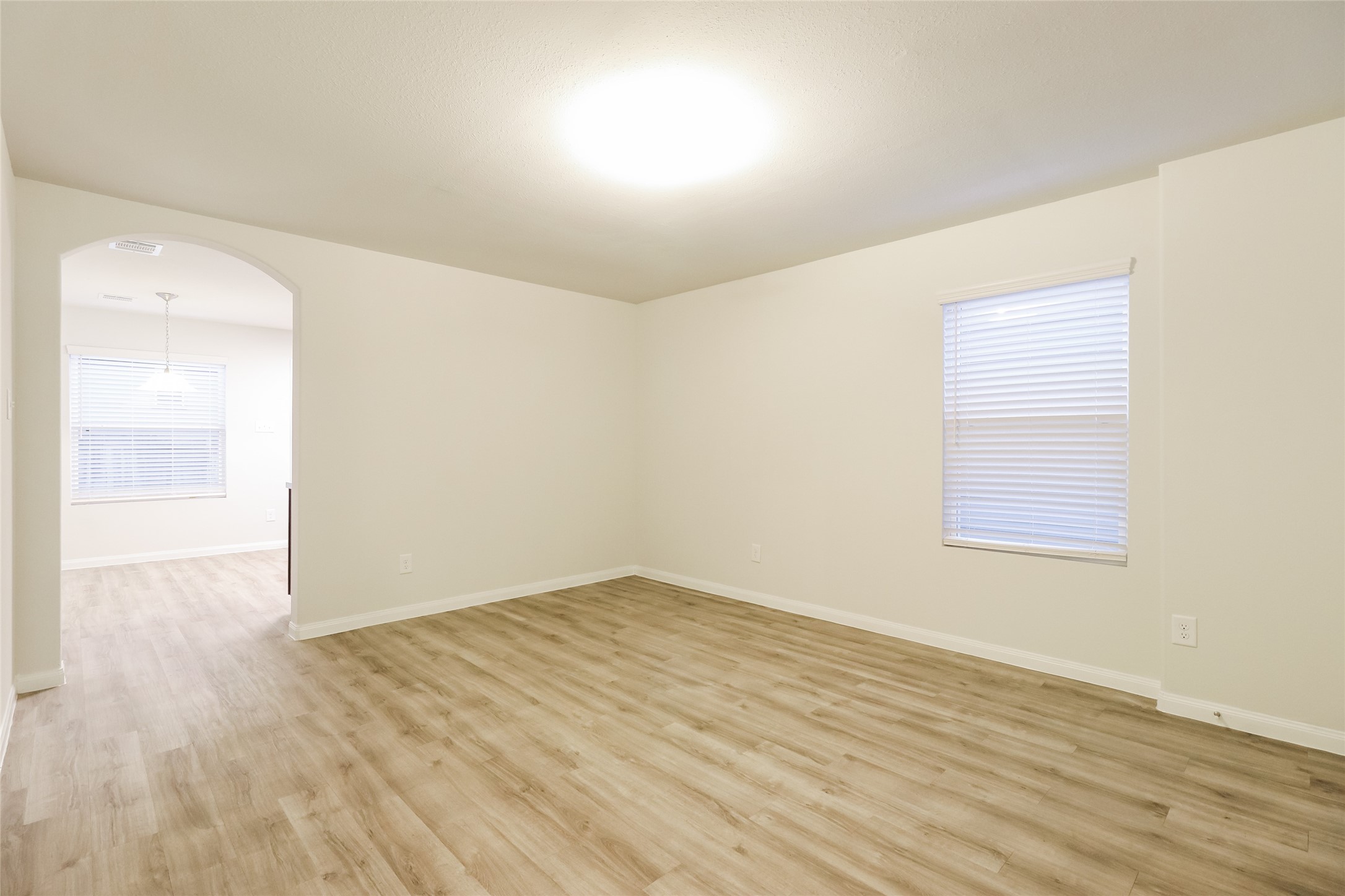 196 Spring Meadows Circle Willis, TX 77378 - Photo 4 of 8 Photos may be representative of the floor plan and not the exact home. Finishes, layout, and features of the actual property for lease may vary.