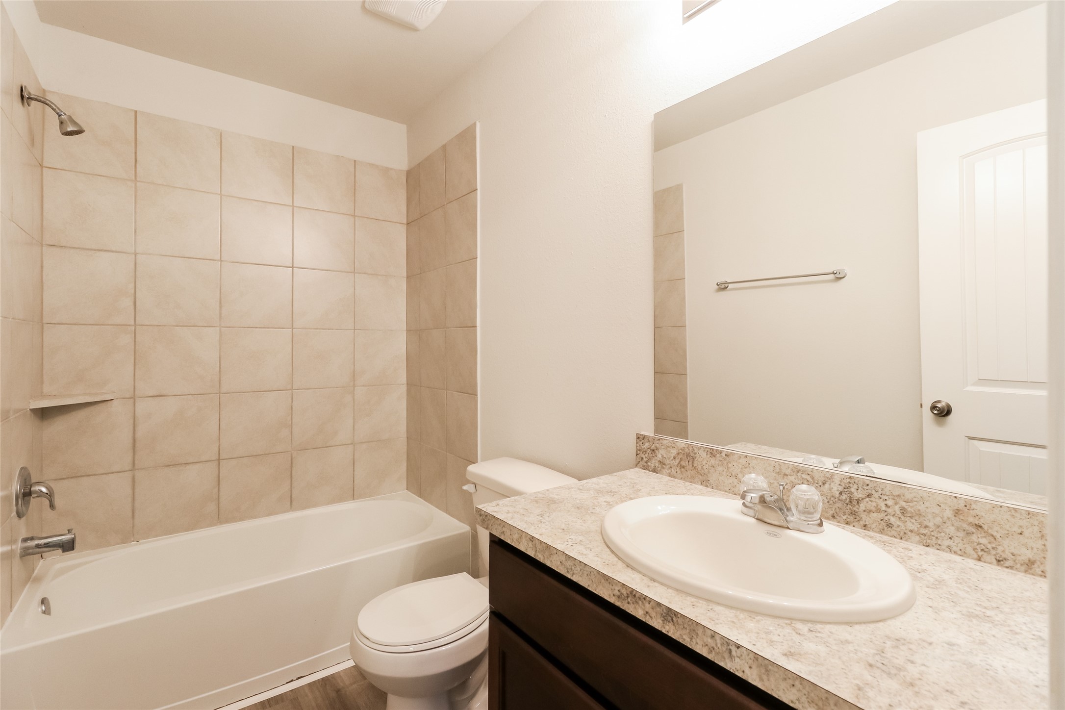 196 Spring Meadows Circle Willis, TX 77378 - Photo 7 of 8 Photos may be representative of the floor plan and not the exact home. Finishes, layout, and features of the actual property for lease may vary.