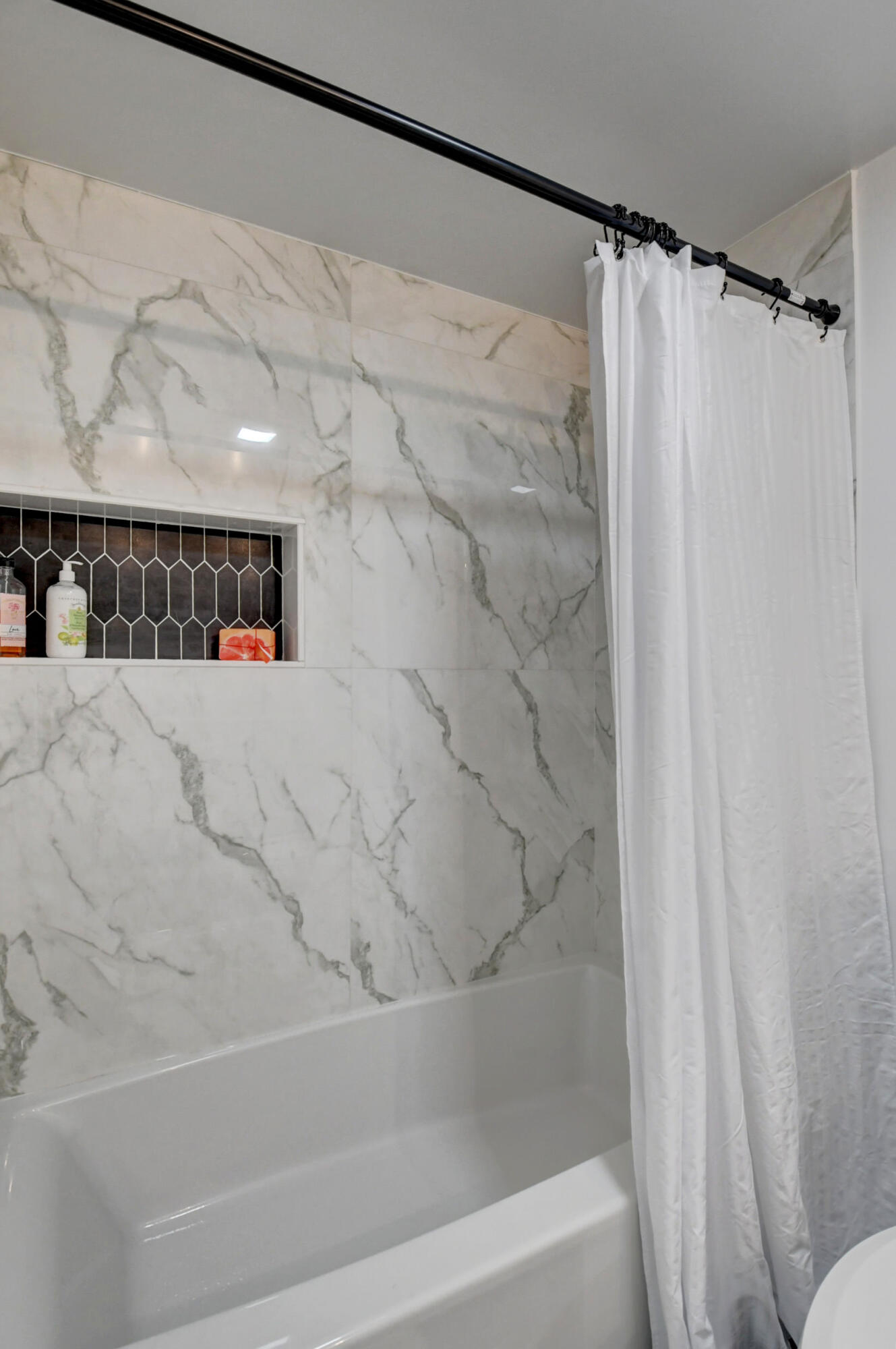 6161 Northwest 2nd Avenue, Unit 617 Boca Raton, FL 33487 - Photo 21 of 32 Master Bathroom