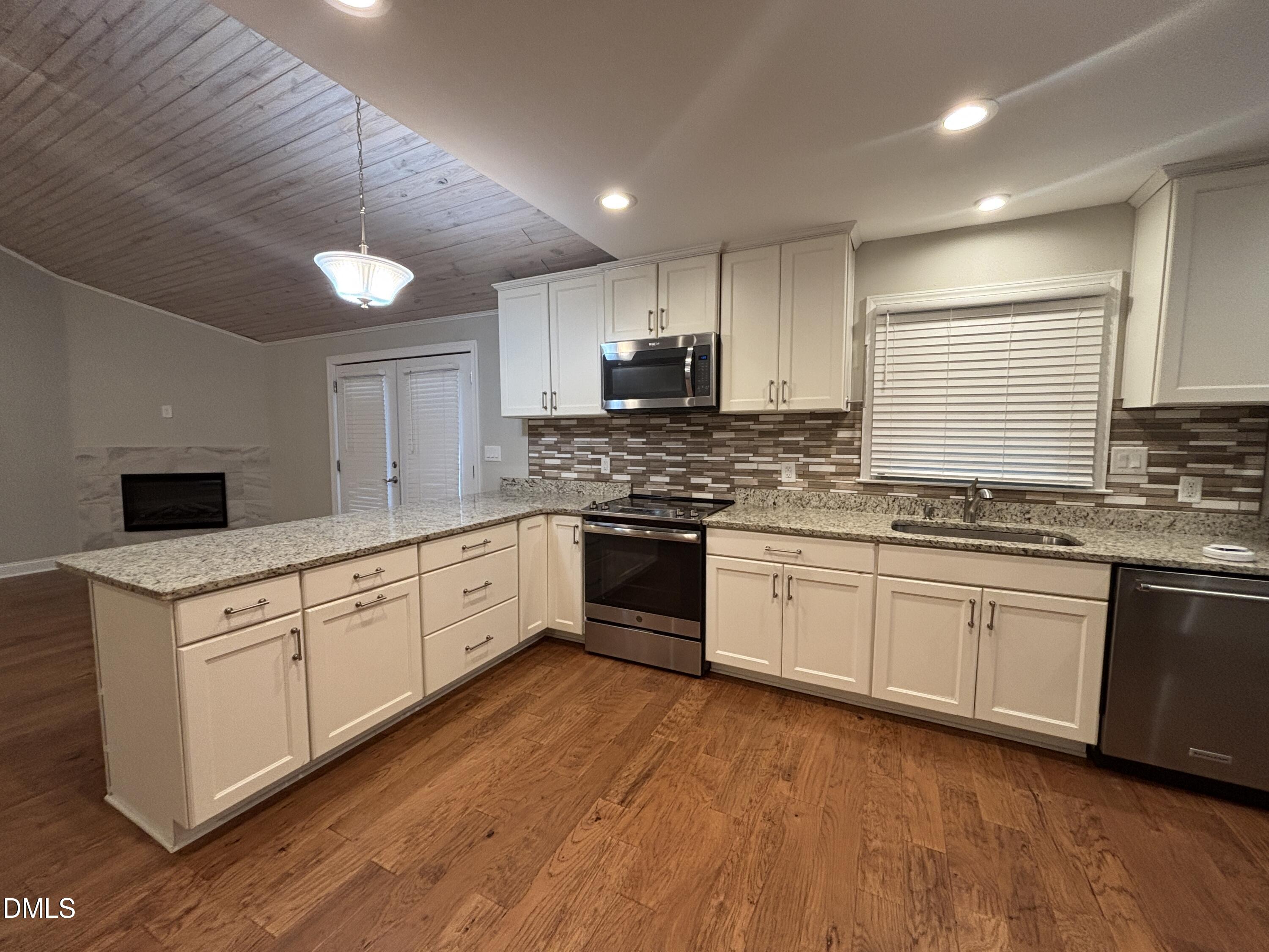 501 Merrie Road Raleigh, NC 27606 - Photo 33 of 63 20260616_142940035_iOS
