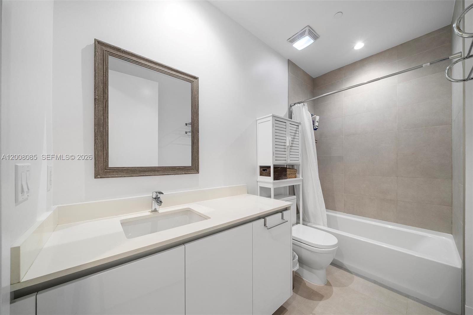 545 Southwest 11th Street, Unit 208 Miami, FL 33129 - Photo 35 of 48