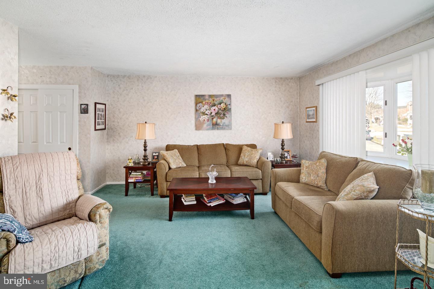 3452 Vinton Road Philadelphia, PA 19154 - Photo 8 of 29