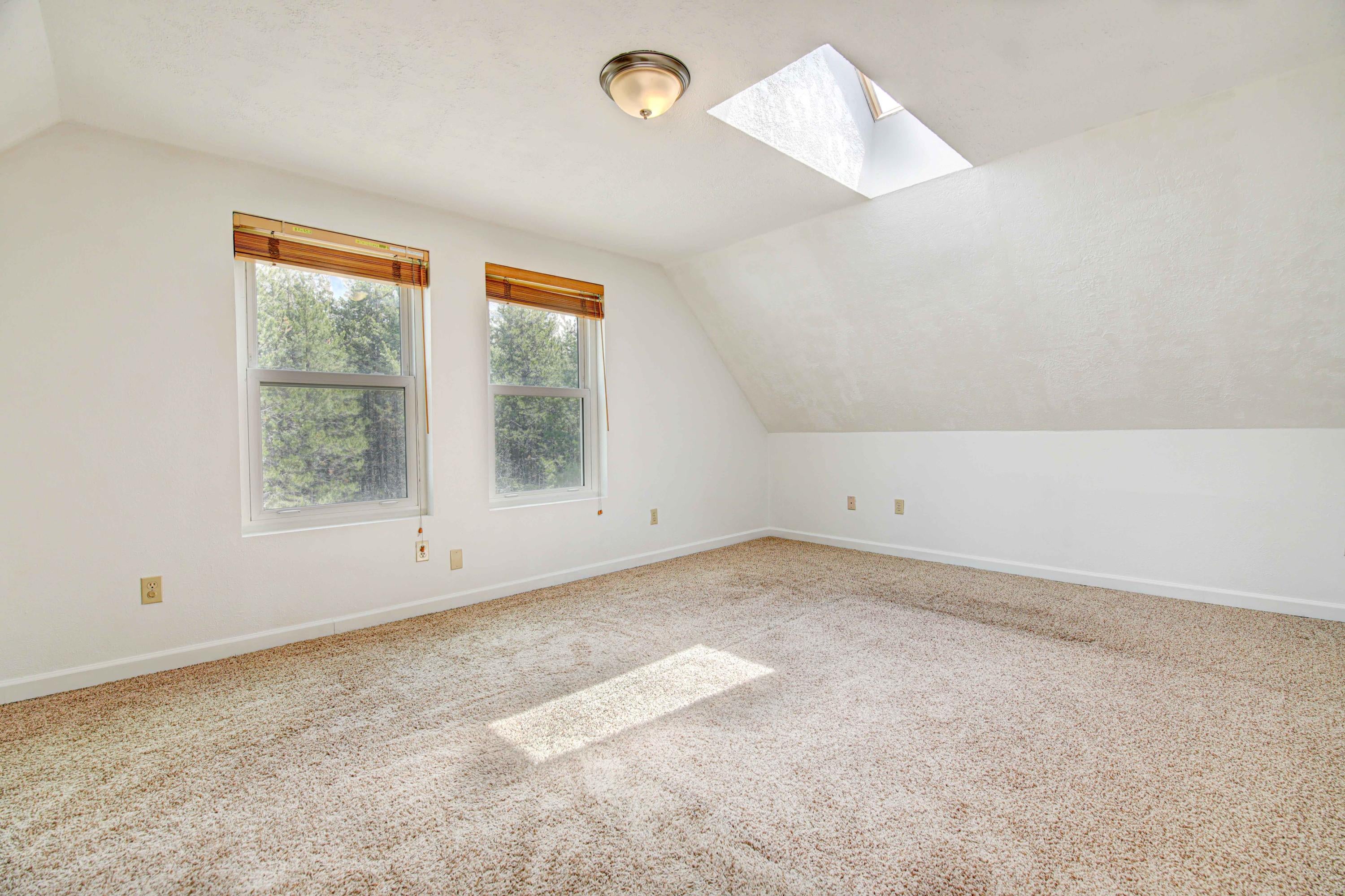 17078 Fontana Road Bend, OR 97707 - Photo 14 of 26 17078 Fontana -15