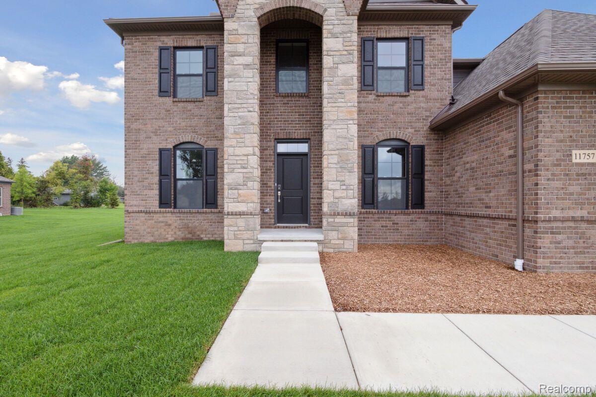 11757 Powell Rdg Lane Washington, MI 48094 - Photo 3 of 32 Front Exterior