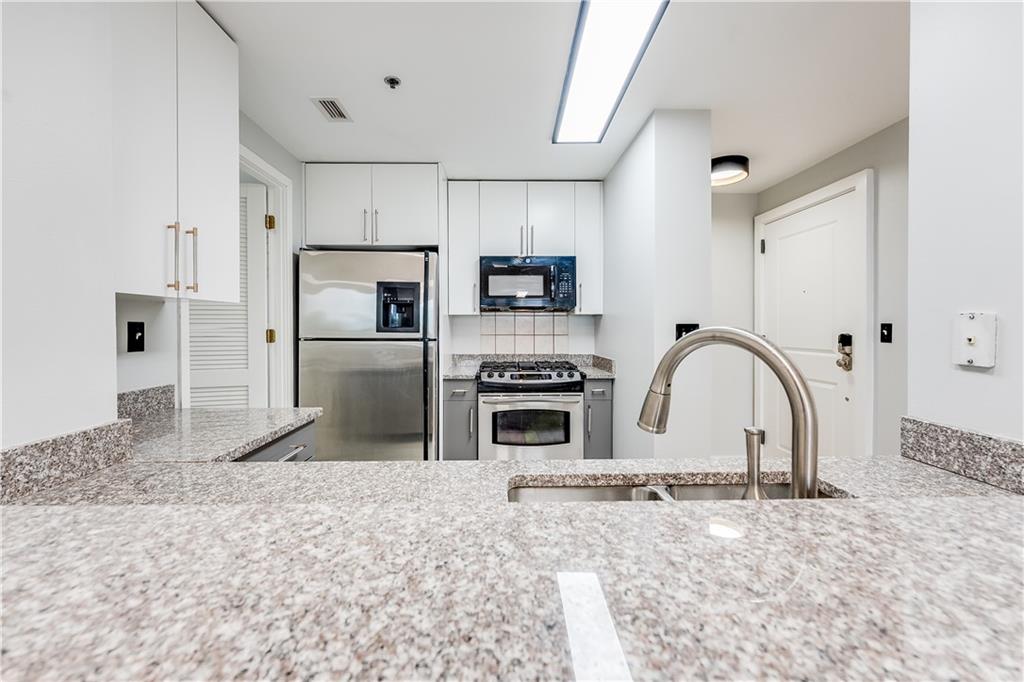 3338 Peachtree Road Northeast, Unit 903 Atlanta, GA 30326 - Photo 13 of 24