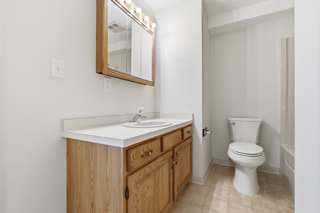 39 Parlin Street, Unit 404 Everett, MA 02149 - Photo 18 of 30