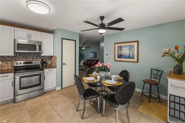 $335,000 | 9253 Walnut Street, Kansas City, MO 64114