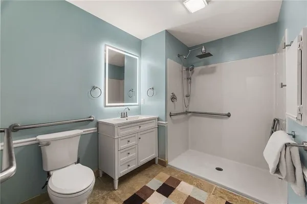 $335,000 | 9253 Walnut Street, Kansas City, MO 64114