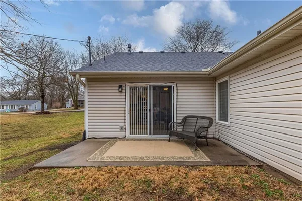 $335,000 | 9253 Walnut Street, Kansas City, MO 64114