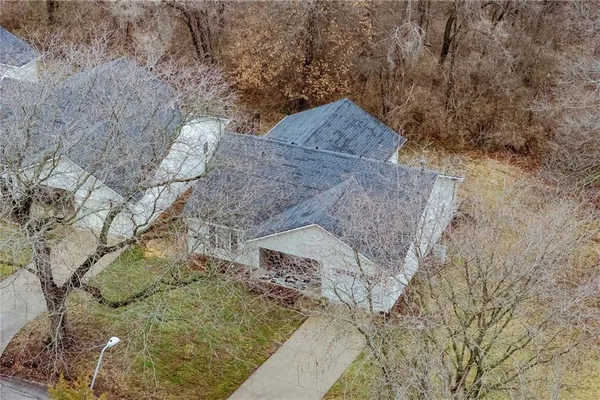 $335,000 | 9253 Walnut Street, Kansas City, MO 64114