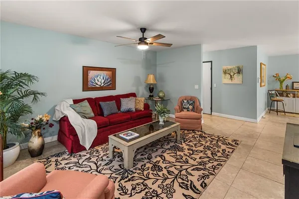 $335,000 | 9253 Walnut Street, Kansas City, MO 64114