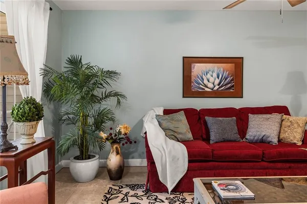 $335,000 | 9253 Walnut Street, Kansas City, MO 64114