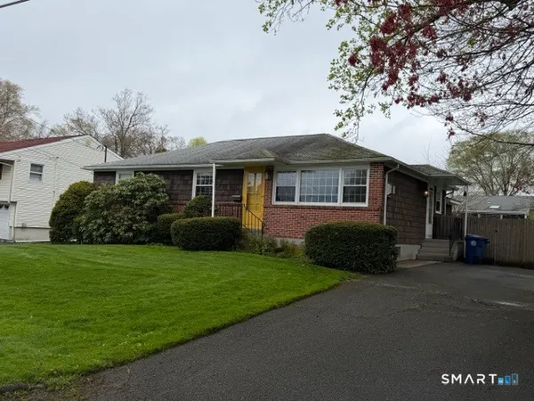 $3,400 | 160 Aimes Drive, West Haven, CT 06516