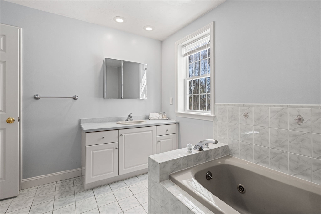 125 Adams Street Dunstable, MA 01827 - Photo 22 of 39 Gallery Image 22