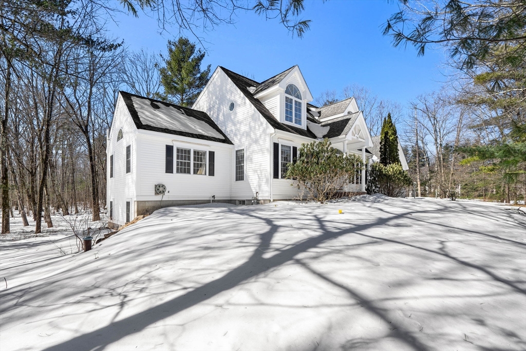 125 Adams Street Dunstable, MA 01827 - Photo 37 of 39 Gallery Image 37