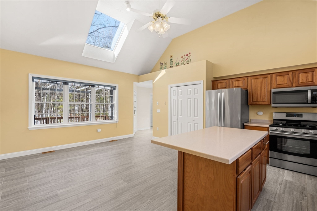 125 Adams Street Dunstable, MA 01827 - Photo 5 of 39 Gallery Image 5