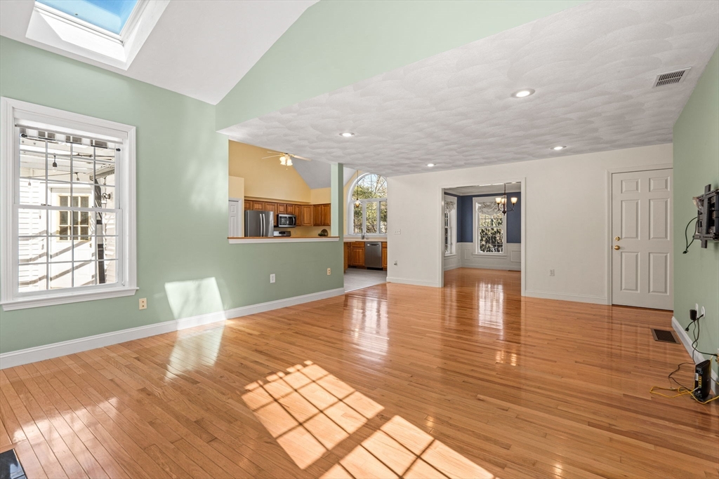 125 Adams Street Dunstable, MA 01827 - Photo 10 of 39 Gallery Image 10
