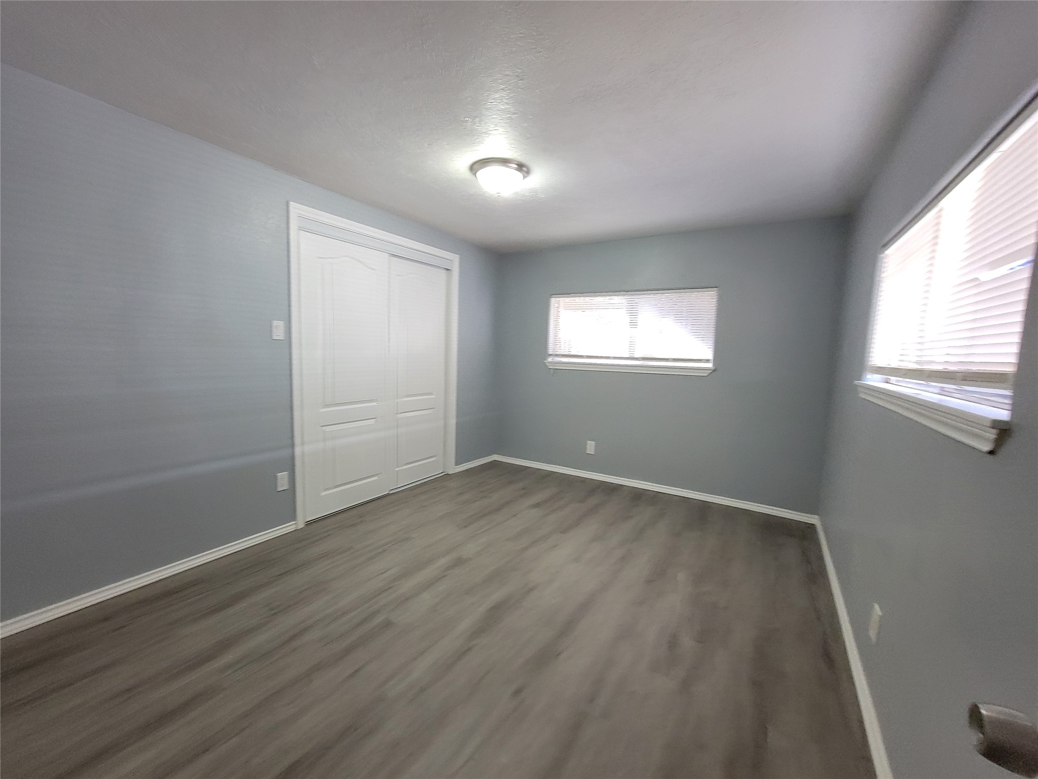 14245 East Ravine Willis, TX 77318 - Photo 9 of 23 Primary bedroom