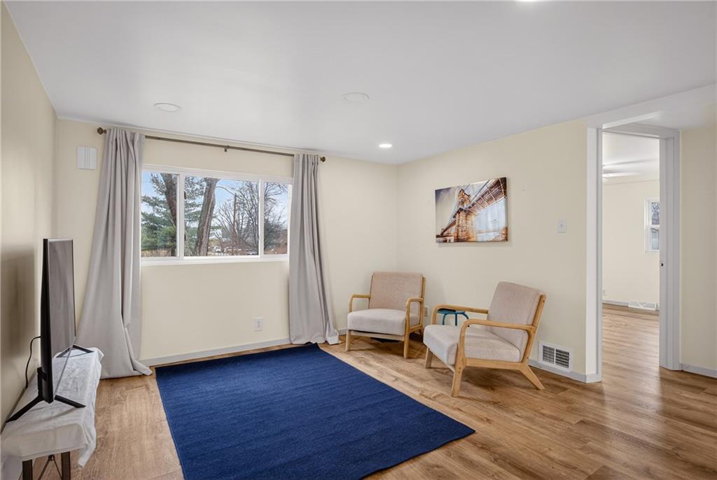 2061 Hulton Road Verona, PA 15147 - Photo 6 of 45