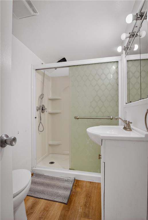 2061 Hulton Road Verona, PA 15147 - Photo 10 of 45