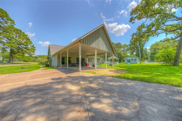 $349,999 | 111 Sequoia Drive, Livingston, TX 77351