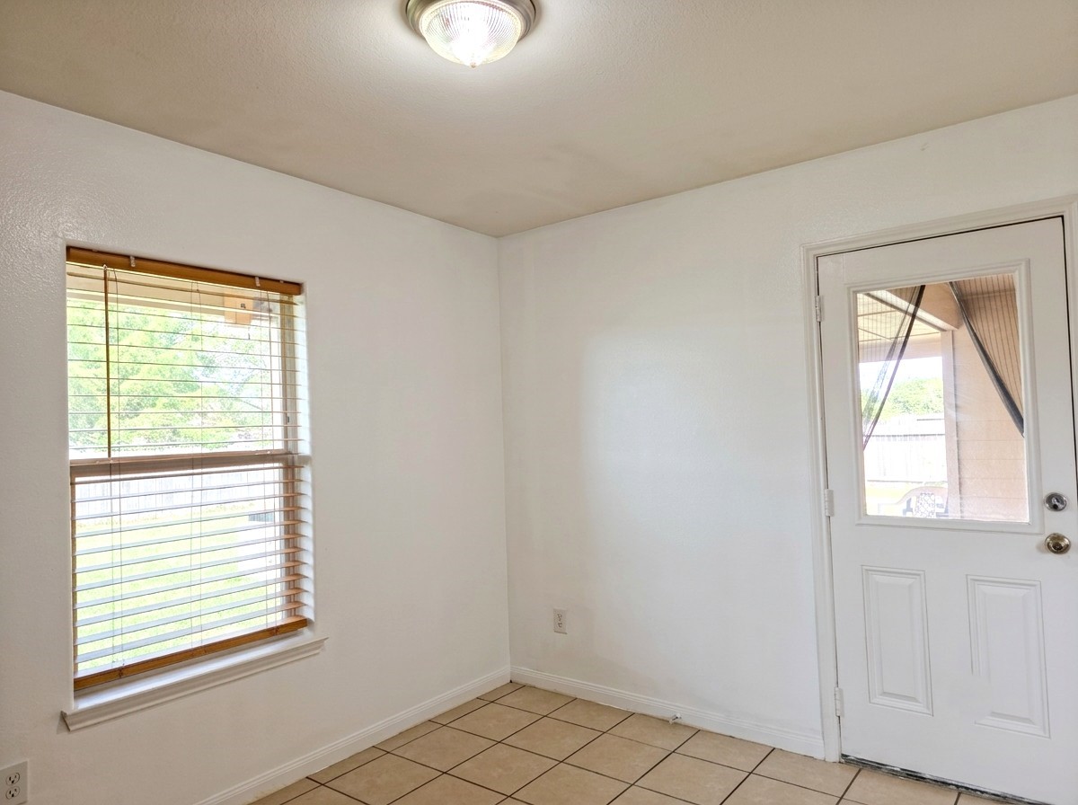 18962 Ranchcrest Drive Magnolia, TX 77355 - Photo 26 of 49 Dining room