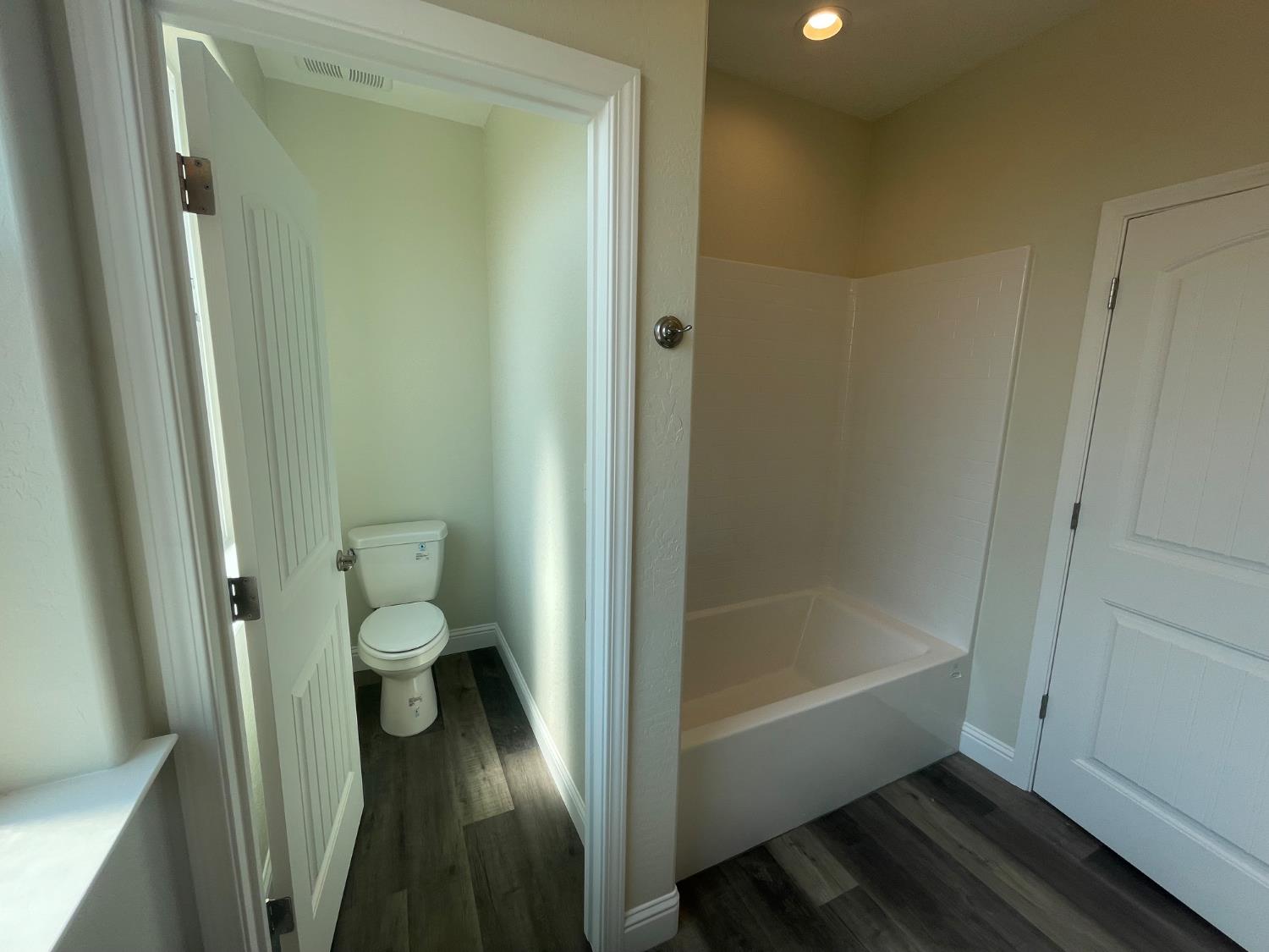 16151 West Monterey Avenue Kerman, CA 93630 - Photo 3 of 19