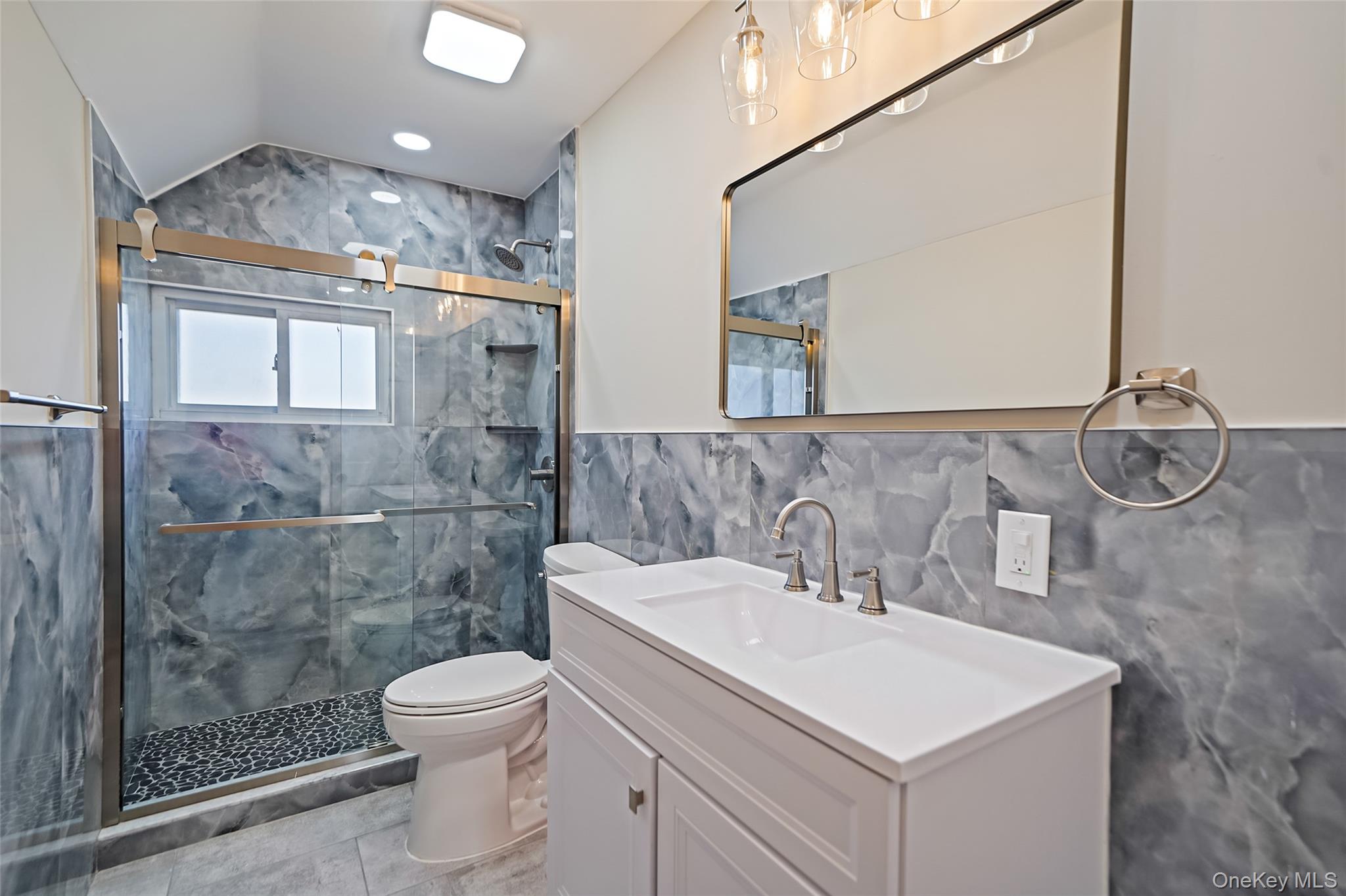 8 Elwood Road Centereach, NY 11720 - Photo 13 of 26