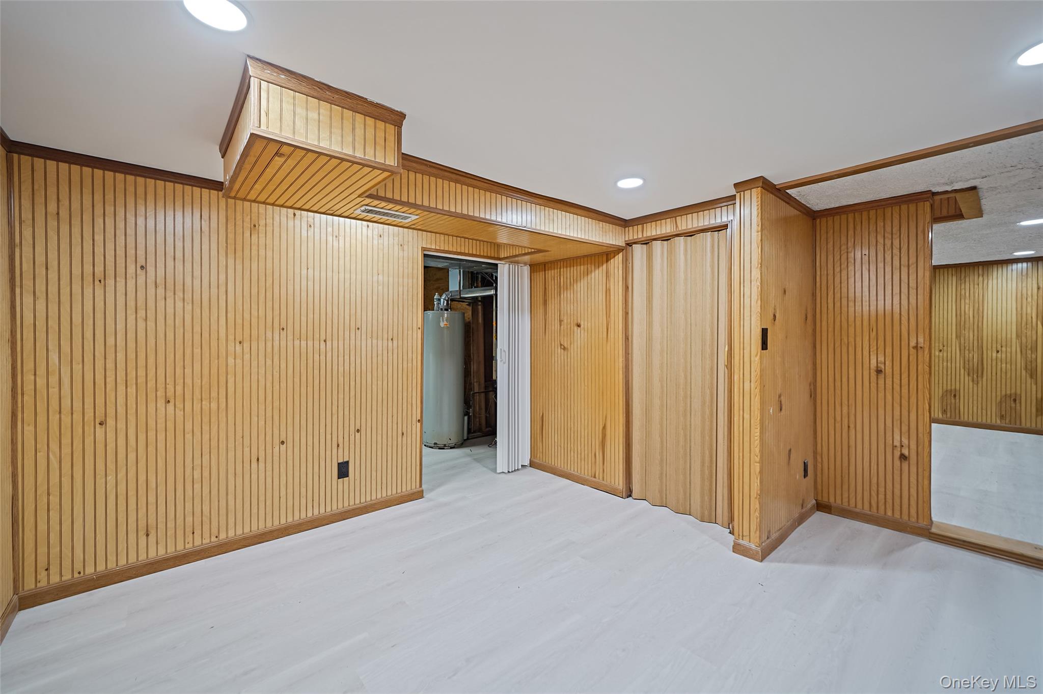 8 Elwood Road Centereach, NY 11720 - Photo 17 of 26