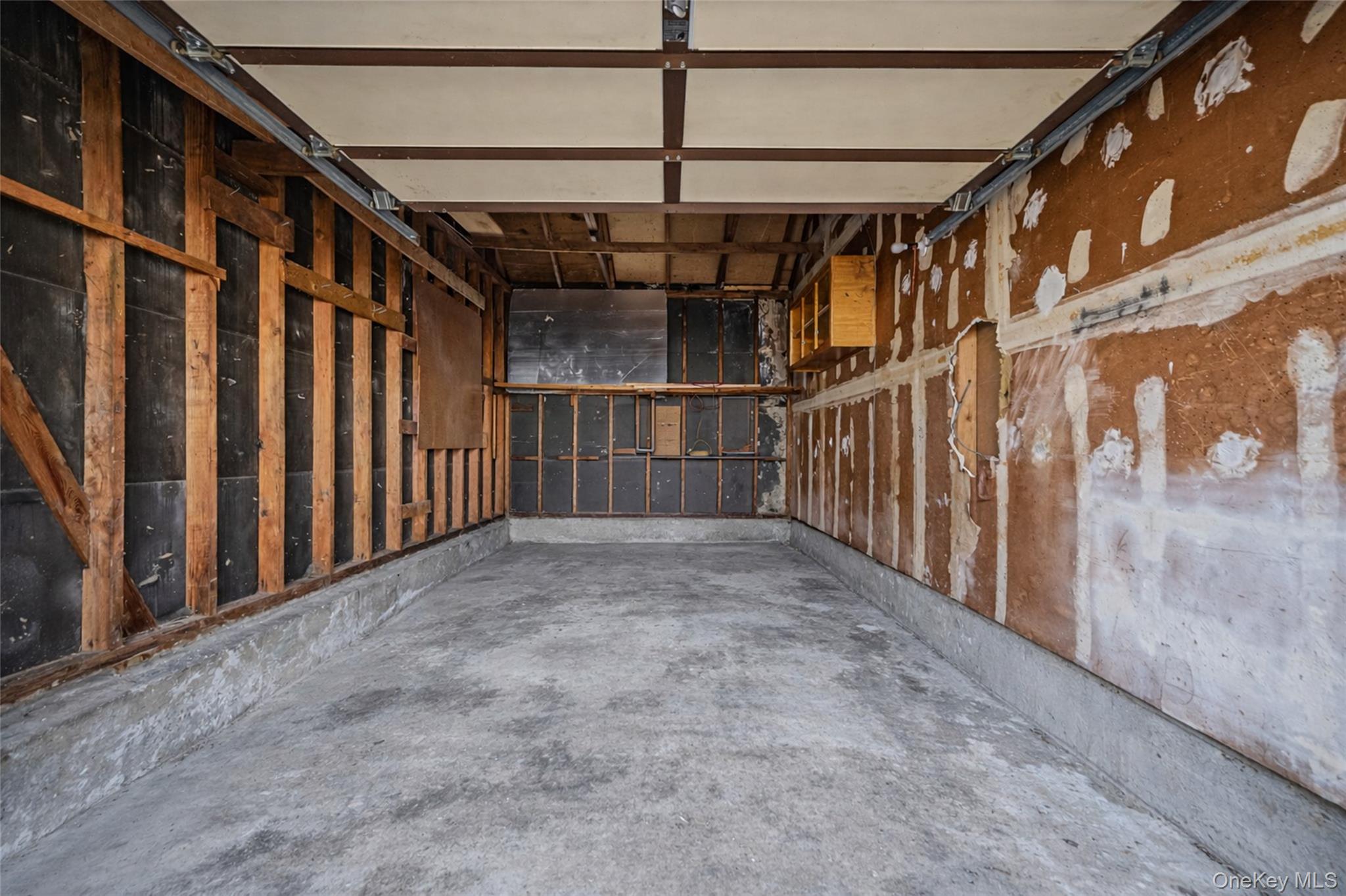 8 Elwood Road Centereach, NY 11720 - Photo 19 of 26