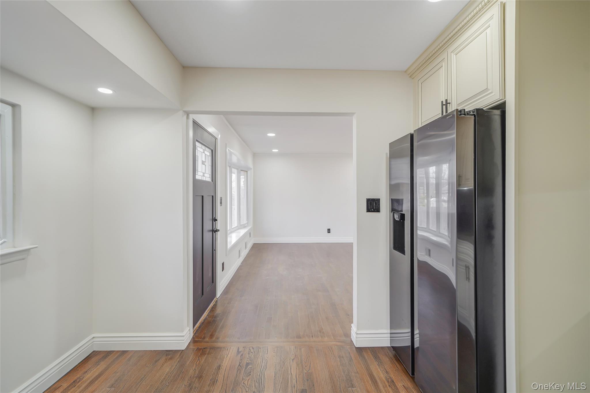 8 Elwood Road Centereach, NY 11720 - Photo 5 of 26