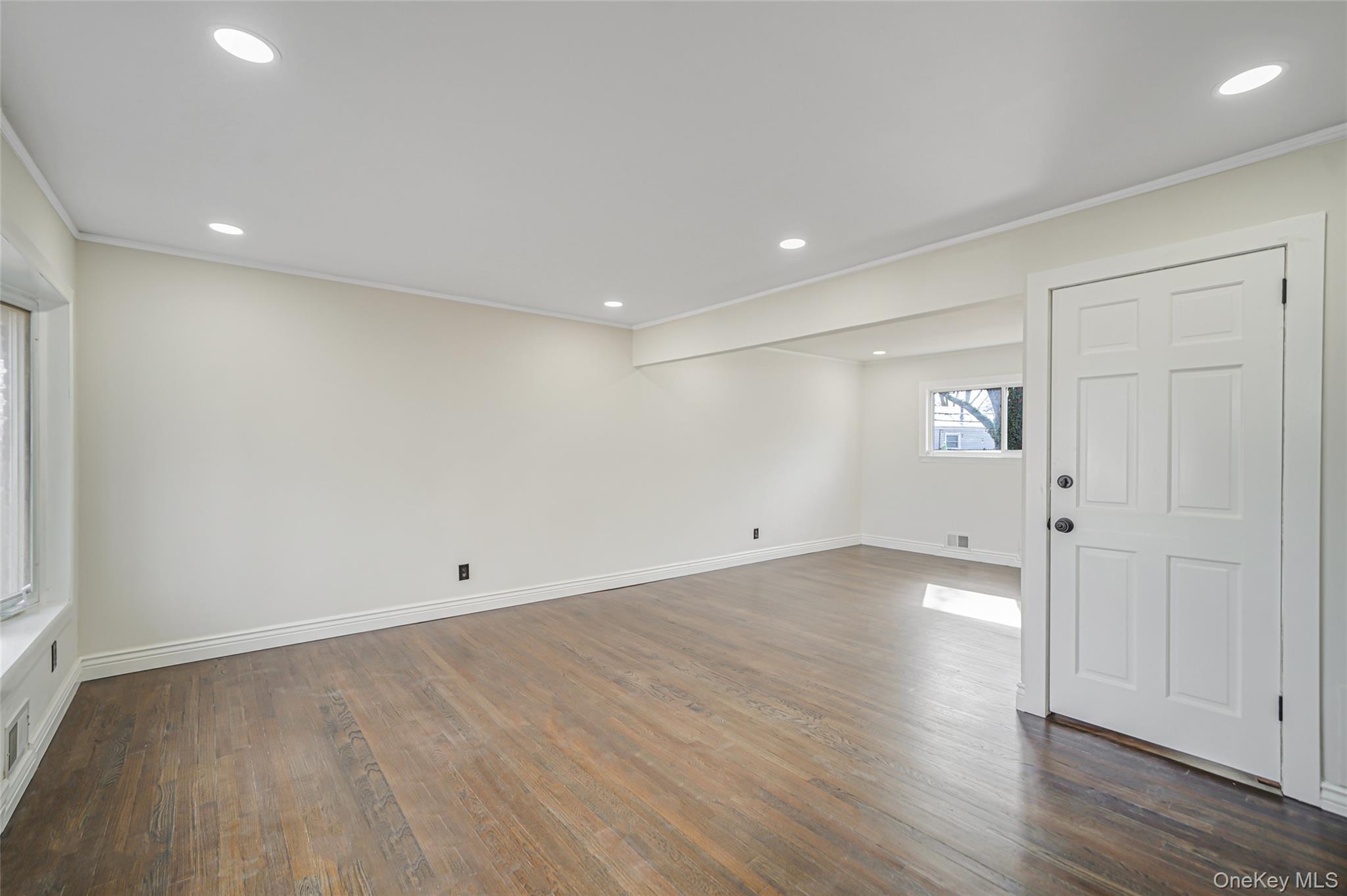 8 Elwood Road Centereach, NY 11720 - Photo 6 of 26