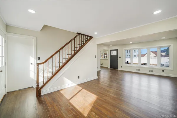 $659,999 | 8 Elwood Road, Centereach, NY 11720